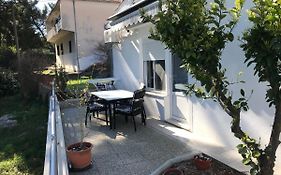 Tona Apartments